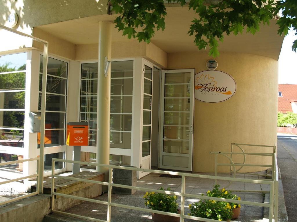 Hotel Vesiroos Pärnu Exterior foto
